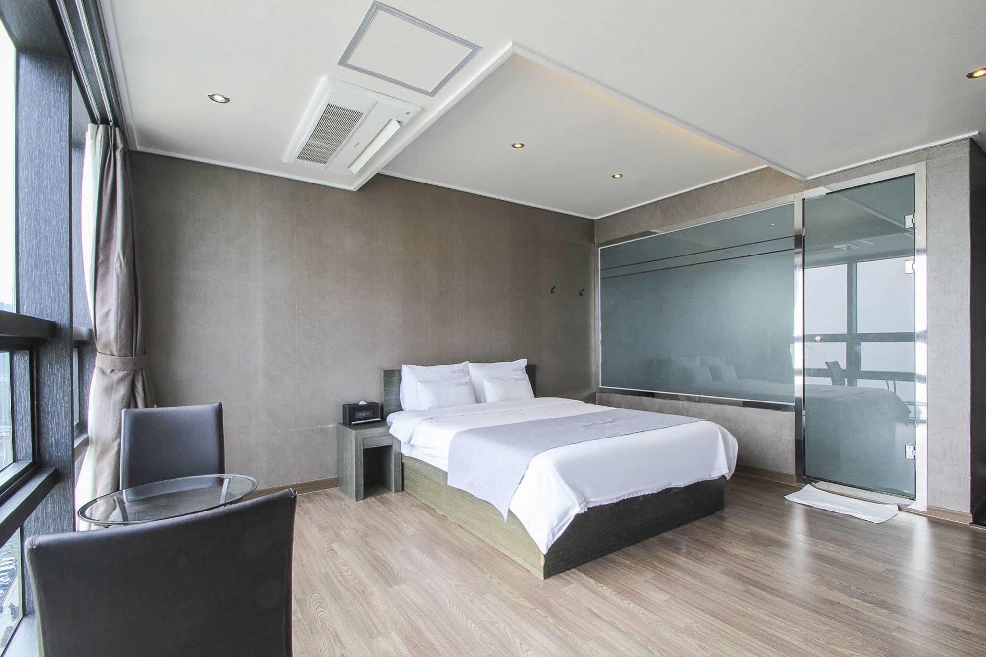 Nuri Hotel Busan Exteriör bild